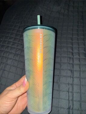 Starbucks 24oz Iridescent Mermaid Tail Design Cold Cup with Straw
